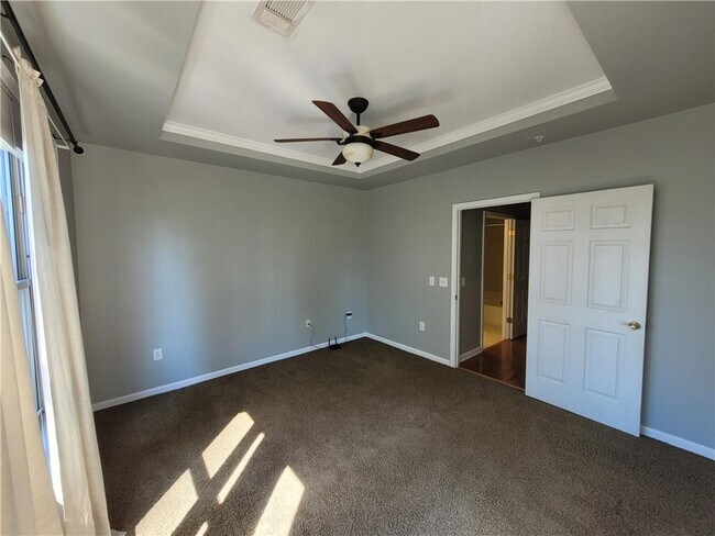 Building Photo - 3334 Peachtree Rd NE