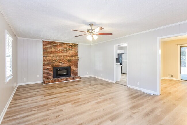 Building Photo - 2885 Kellogg Creek Rd