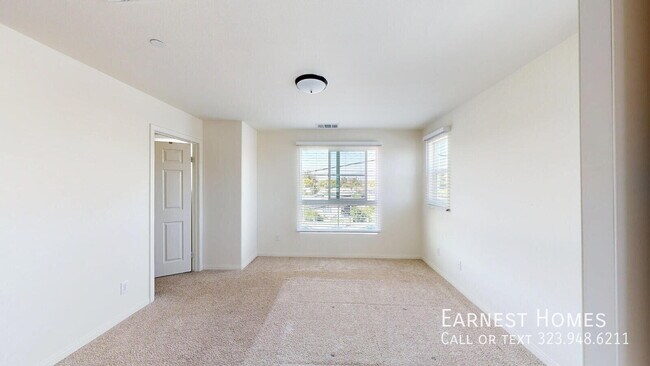 Building Photo - 14834 Nordhoff St