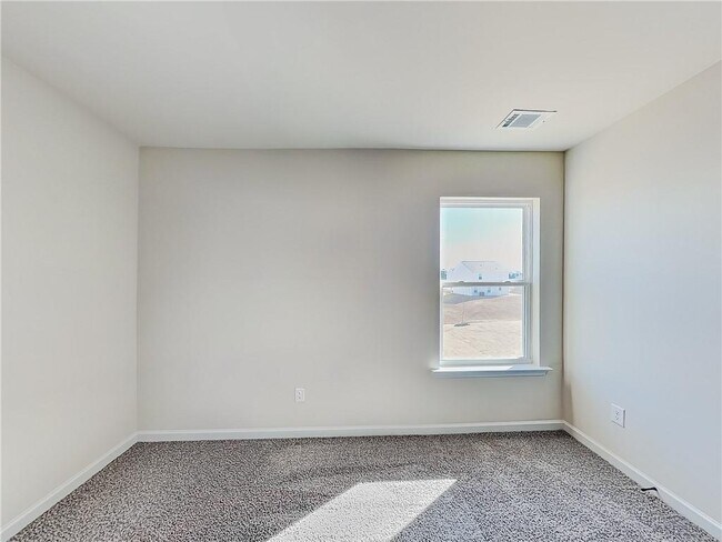 Building Photo - 700 Plant Rd