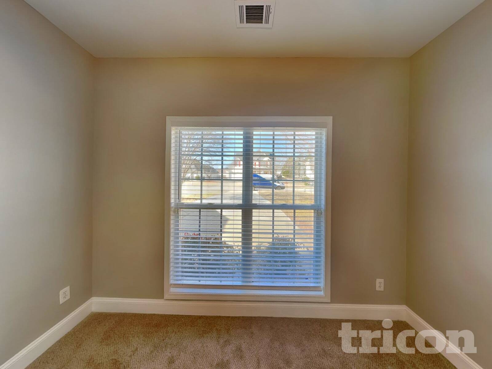 Building Photo - 903 Ember Ct