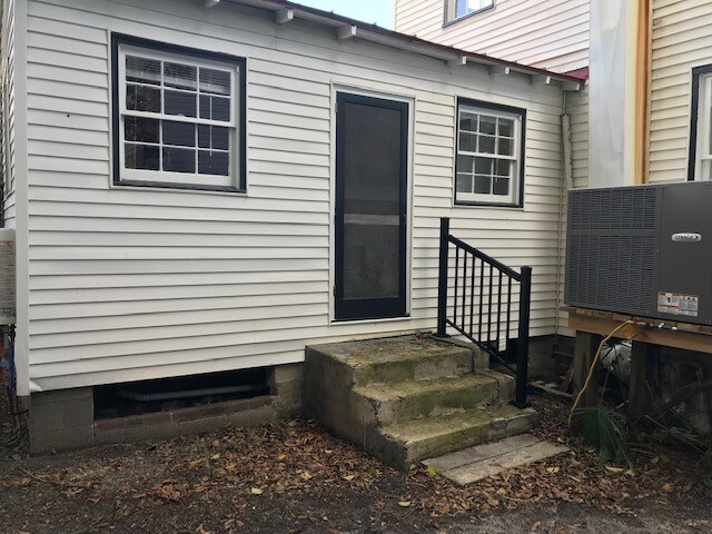 Building Photo - 73 Ashe St