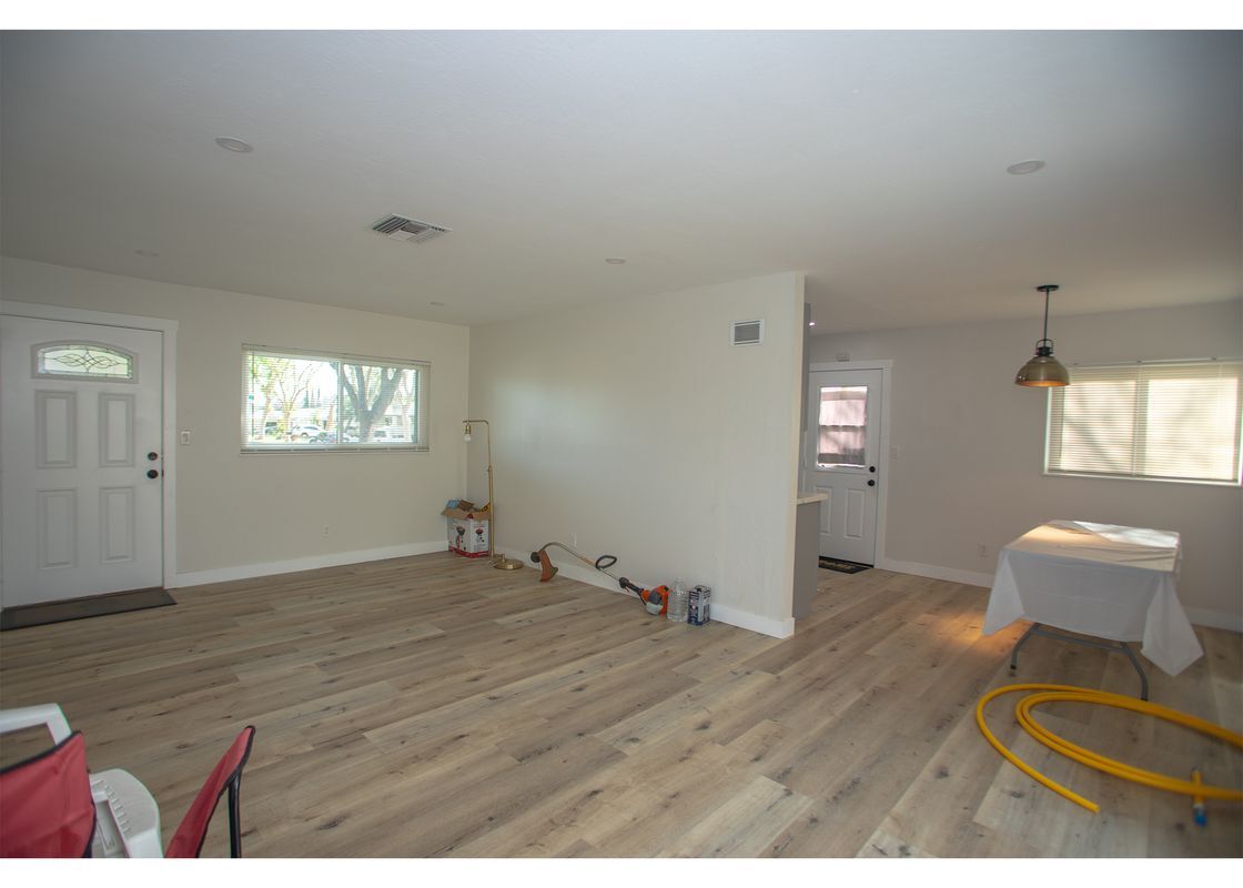 Building Photo - 496 W 48th St