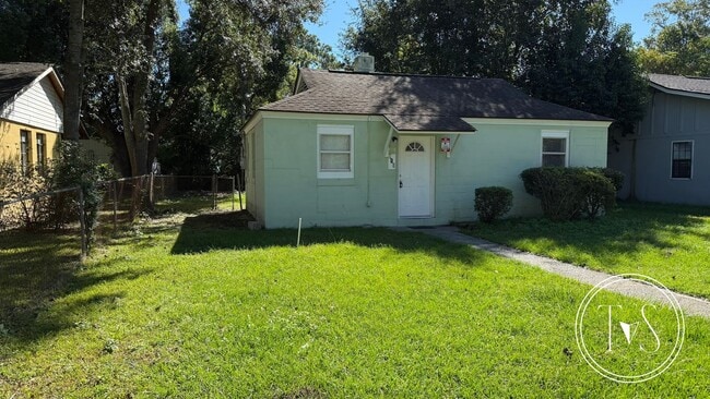 Primary Photo - 910 Googe St
