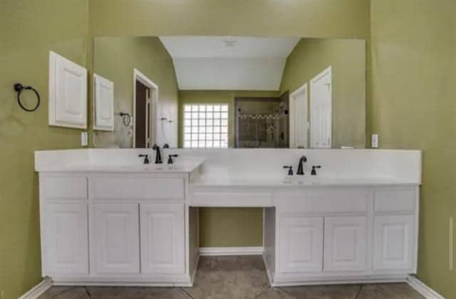 Building Photo - 3400 Dowland Dr