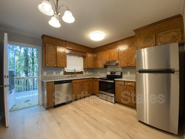 Building Photo - 215 Jonesville Rd