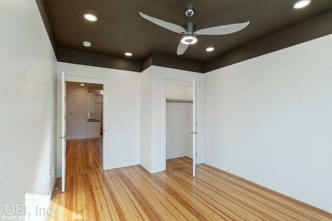 Building Photo - 3 br, 1 bath House - 321 Main Street
