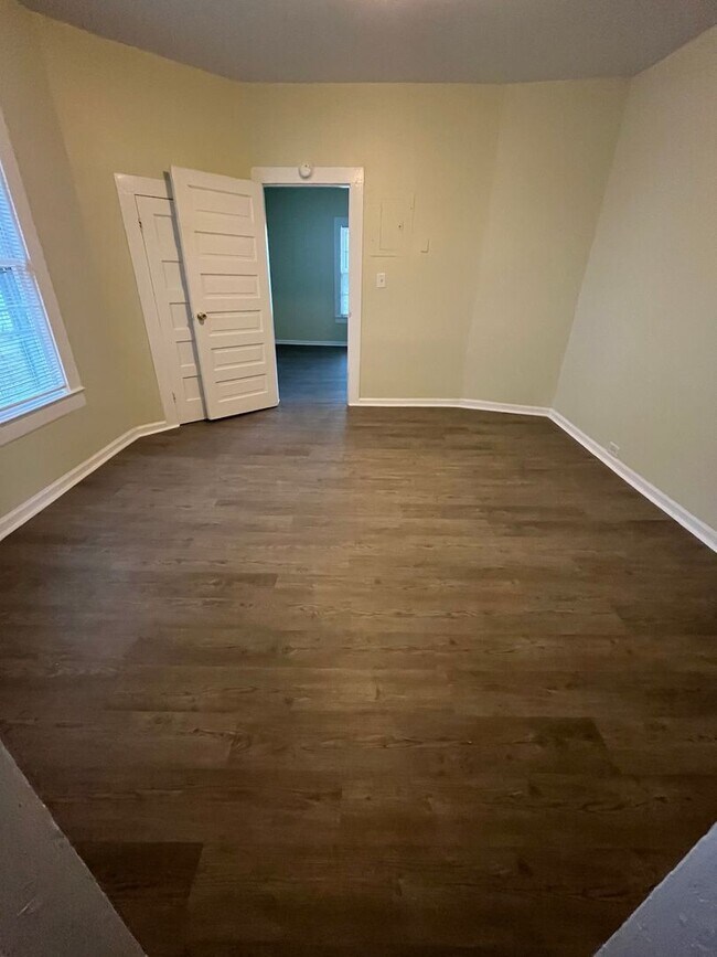 Building Photo - 914 Berkeley St