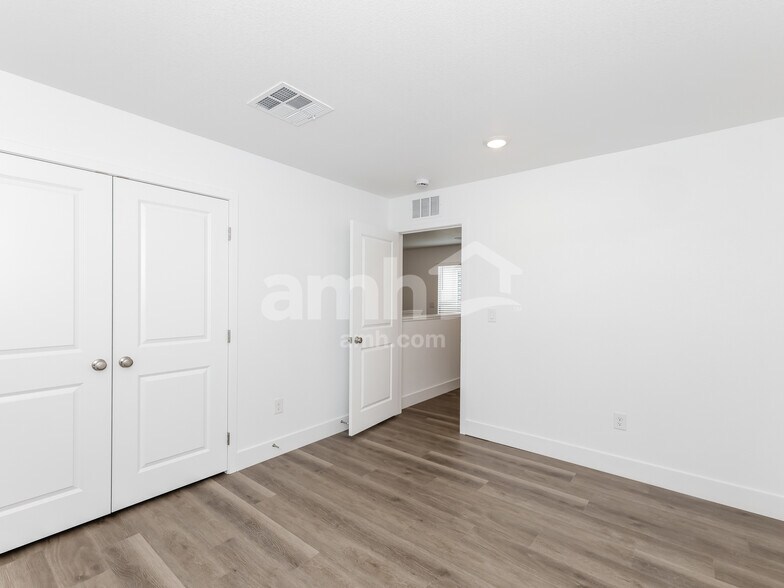 Building Photo - 9486 Aldersyde Dr