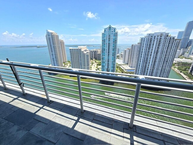 Building Photo - 325 S Biscayne Blvd