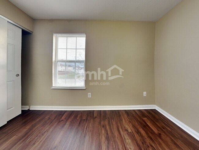 Building Photo - 4704 Ashfield Dr