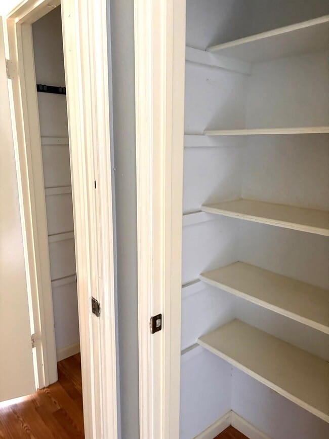 Building Photo - 2426 Planters Row