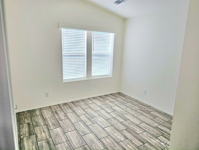 Building Photo - 8869 E Baseline Rd