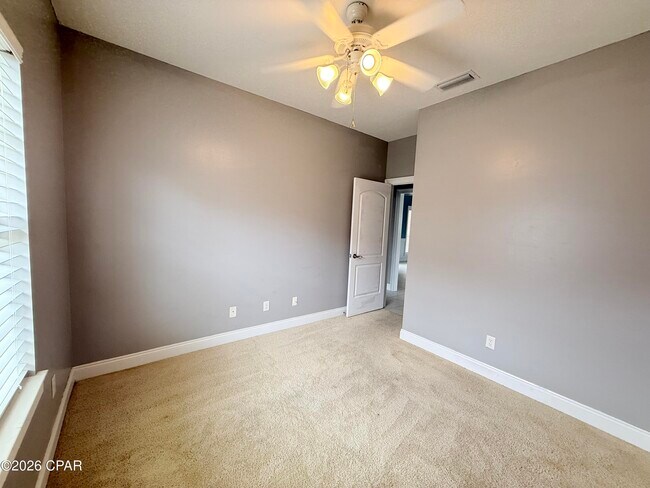 Building Photo - 3719 Bay Tree Rd