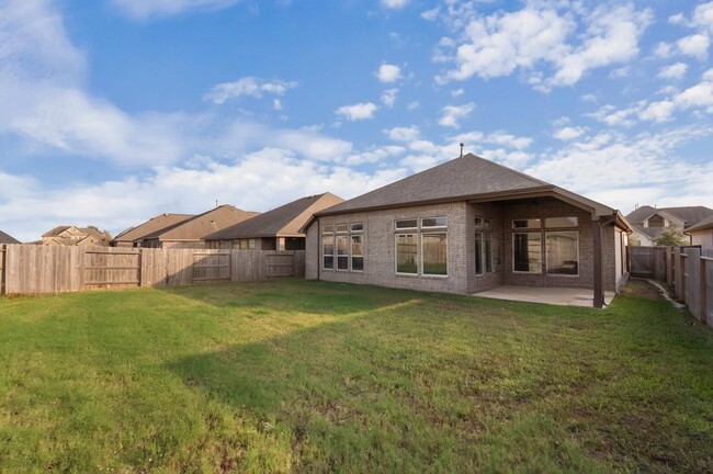 Building Photo - 14018 Lago Crk Ct