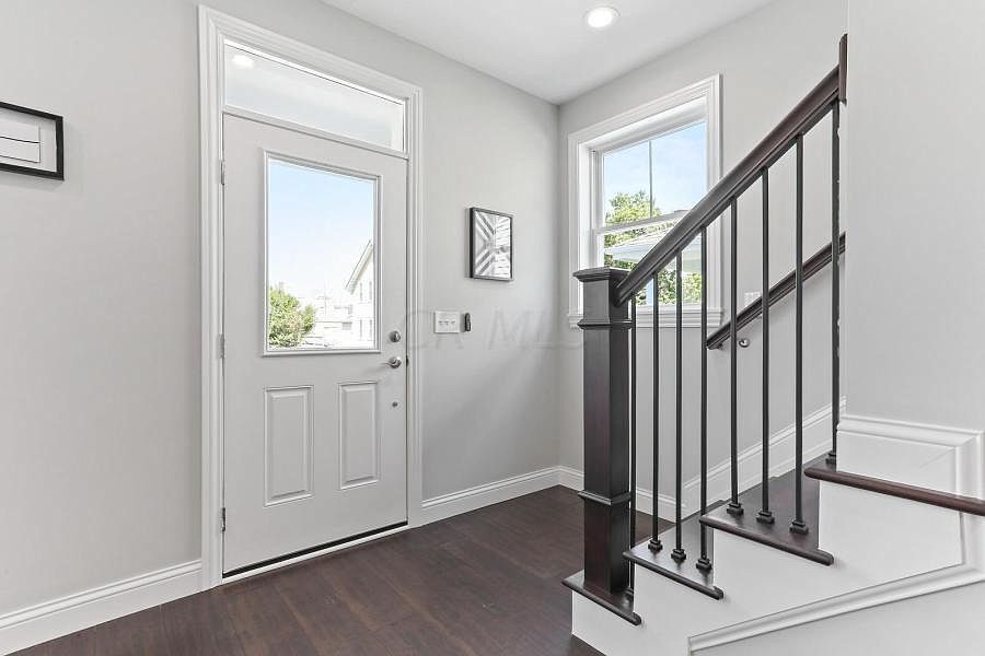 Building Photo - 1513 Oak St