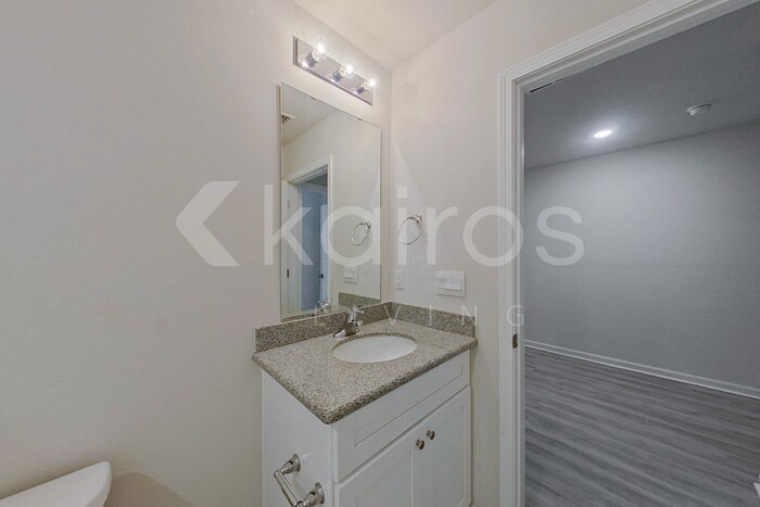 Building Photo - 123 Swallowtail Ln