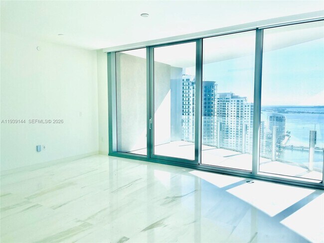 Building Photo - 300 Biscayne Blvd Way