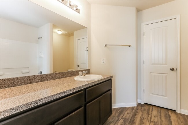 Building Photo - 2615 Camarilla Ln