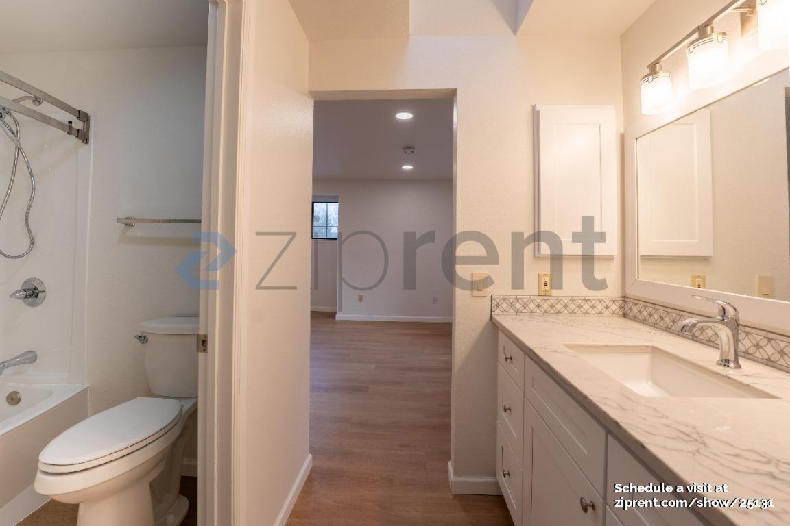 Building Photo - 10617 181st Ave NE