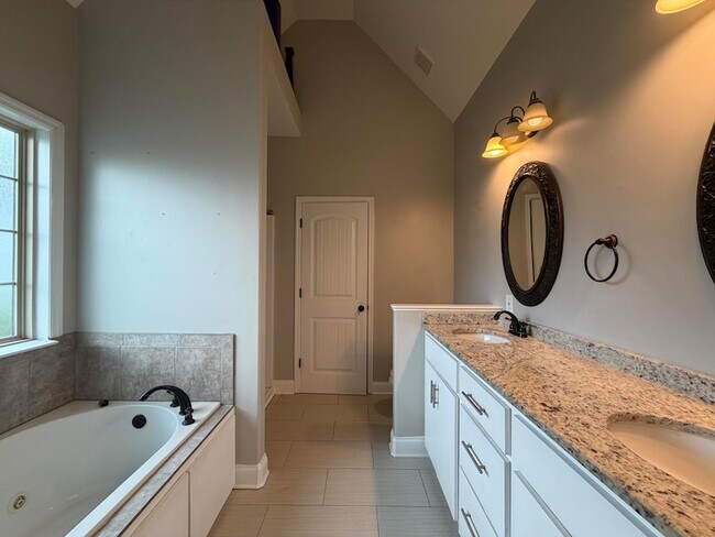 Building Photo - 5343 Asher Village Dr