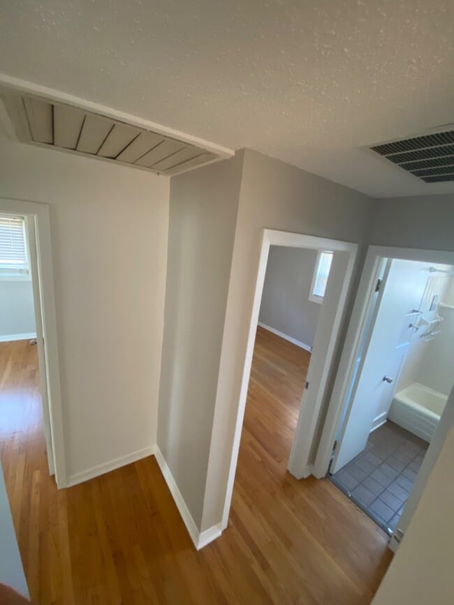 Building Photo - 607 N Kenilworth Ave