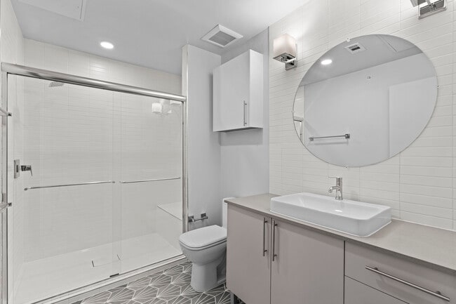 Building Photo - 4004 Banister Ln