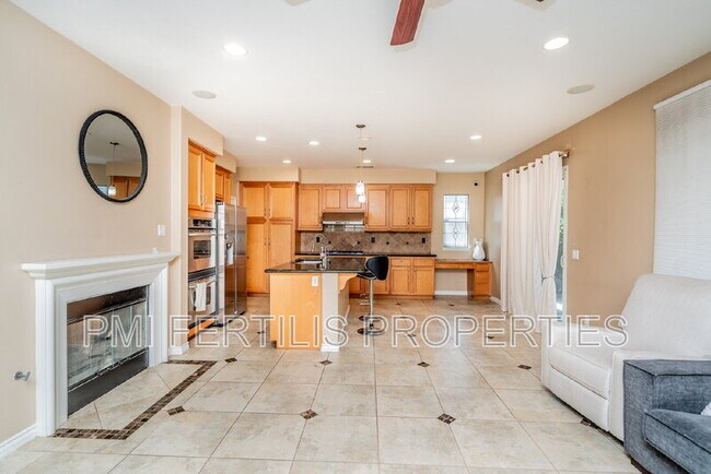 Building Photo - 12494 Breeze Ln