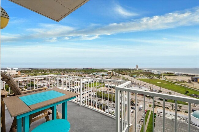 Primary Photo - 500 Seawall Blvd