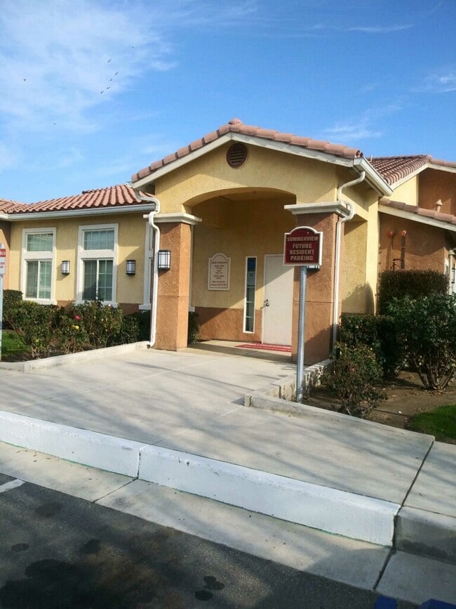 Summerset Apartments 668 S Camanche Dr Arvin CA 93203 Apartment Finder