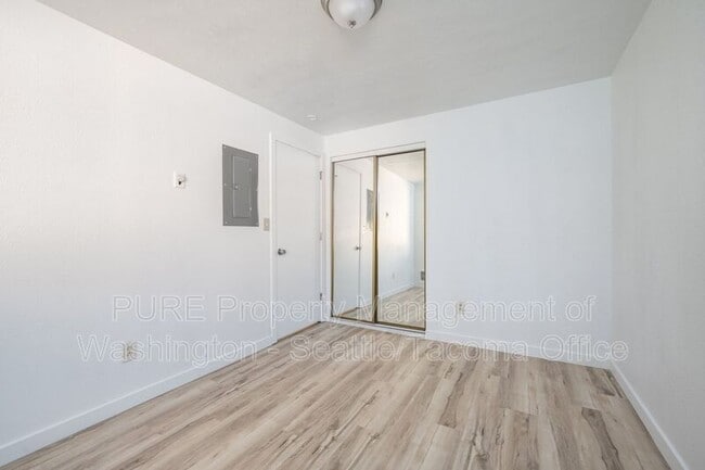 Building Photo - 6415 151st St NW