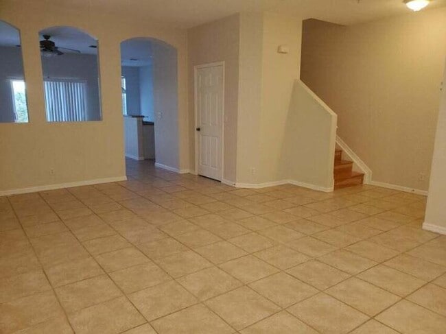 Building Photo - 158 Village Blvd