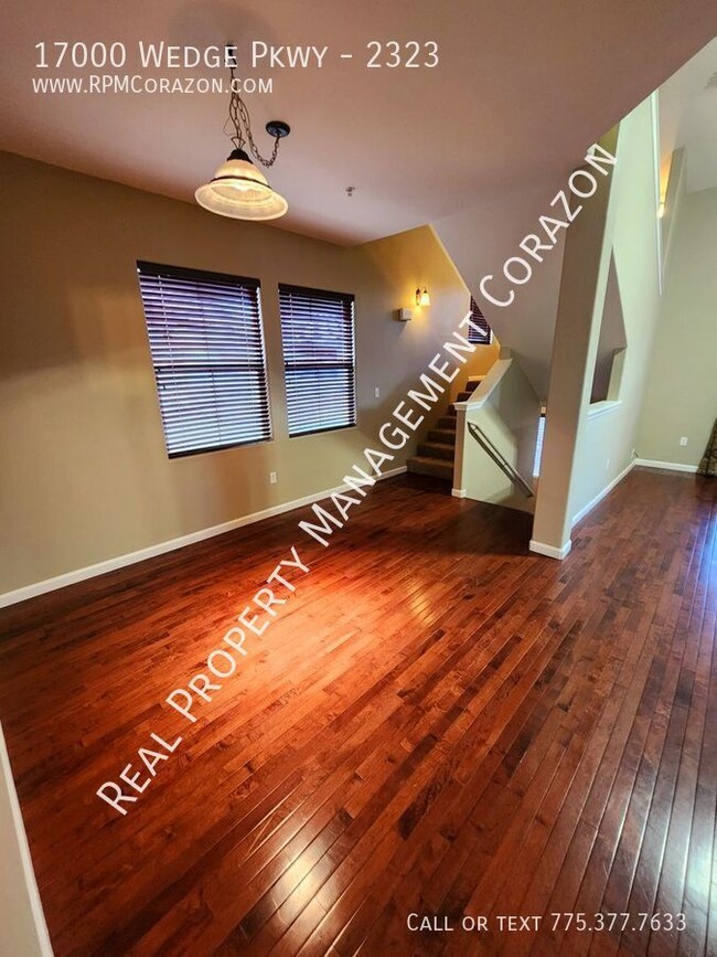 Building Photo - 2 Bed, 2 Bath with loft in Fallen Leaf Com...