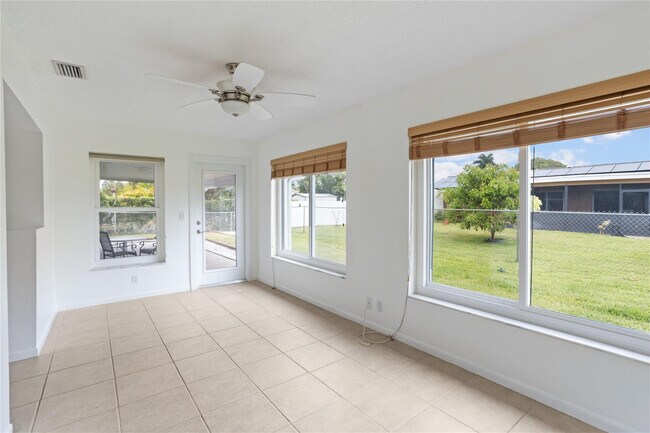 Building Photo - 6579 Country Way