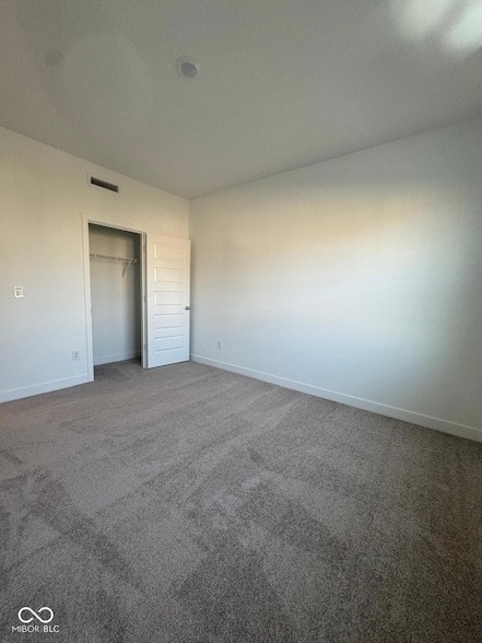 Building Photo - 7581 Fallsworth Dr