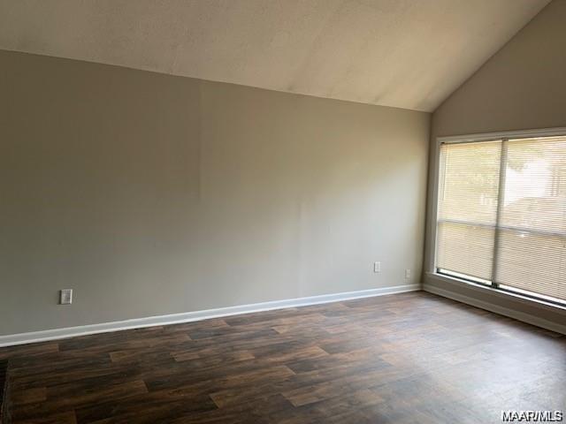 Building Photo - 28 Rosewood Ct