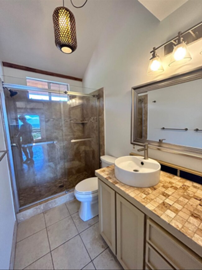 Building Photo - Stunning Ocean Views Unfurnished 1 Bed 1 Bath Rental in Maui Meadows – Prime Location