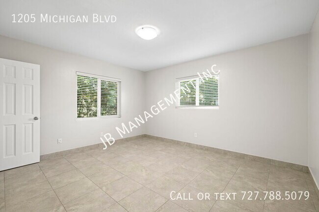 Building Photo - 1205 Michigan Blvd