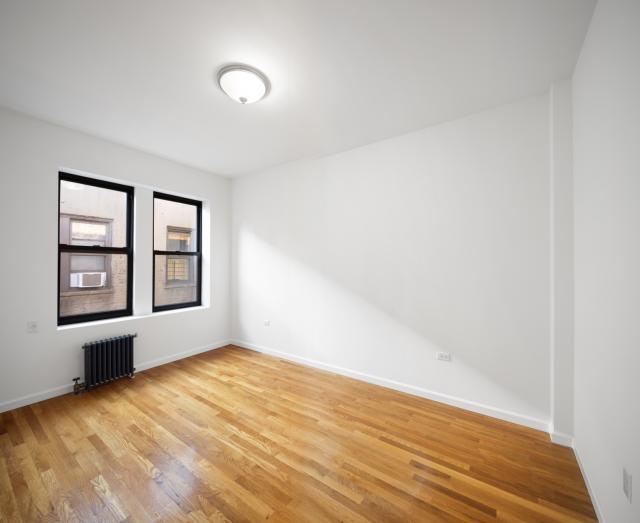 Building Photo - 1 bedroom in Long Island City NY 11104