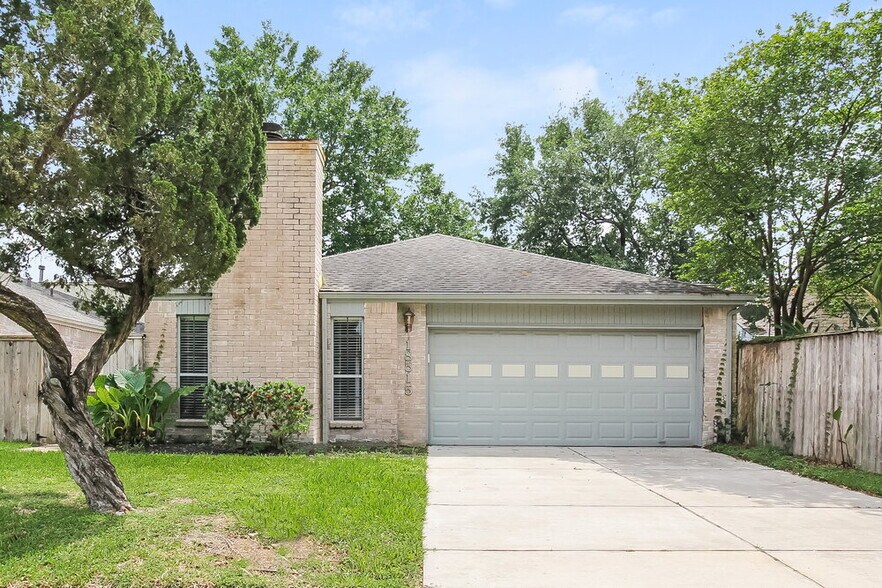 Primary Photo - 18515 Denise Dale Ln