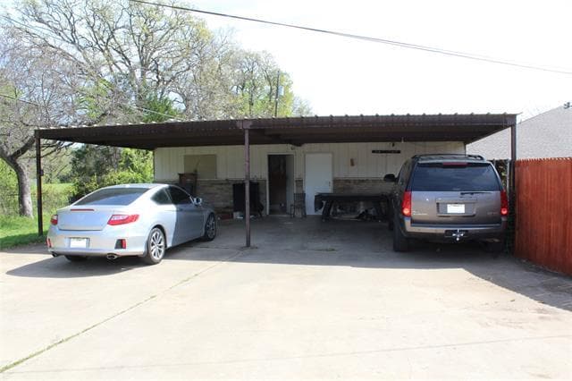 Building Photo - 927 Bluebird Dr