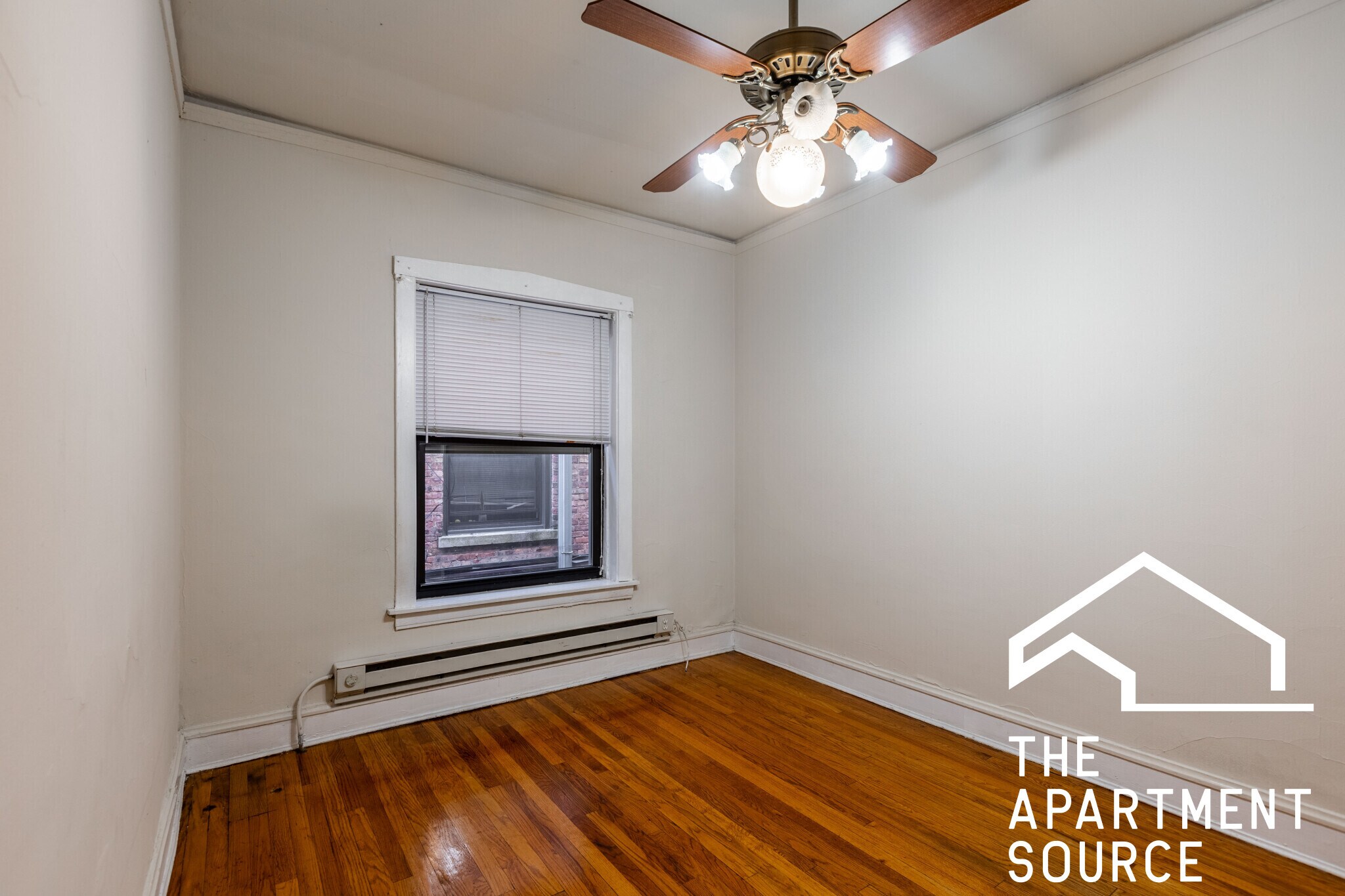 Building Photo - 1311 Oak Ave