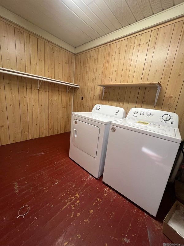 Building Photo - 804 Westend Dr