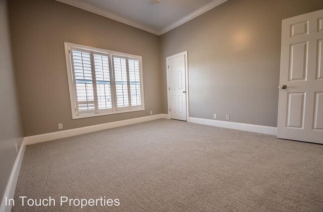 Building Photo - 5 br, 3.5 bath House - 3964 Kinderlou Forest