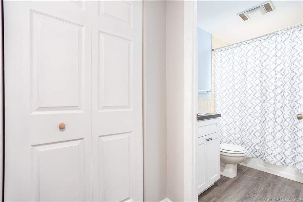 Building Photo - 49 Willard St