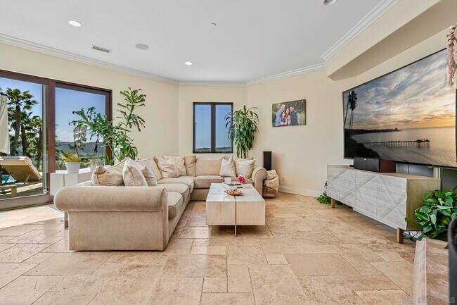 Building Photo - 7335 El Fuerte St