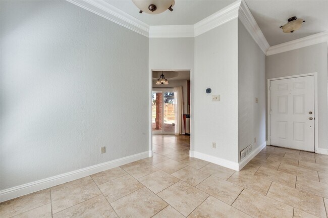 Building Photo - 4028 Rive Ln