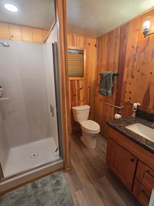 Building Photo - 23369 Shadybrook Dr