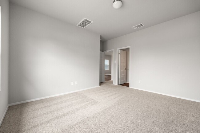 Building Photo - Charming 3-Bedroom Home Near Kyle & San Ma...