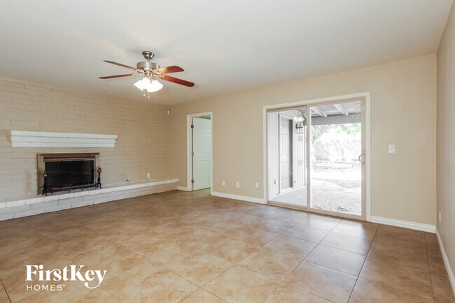 Building Photo - 3636 W Ironwood Dr